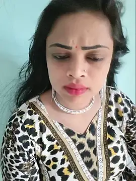 Snapshot of Beauty-3 chatting on 3, 6, 2026 Beauty-3 online show from 3, 6, 2026