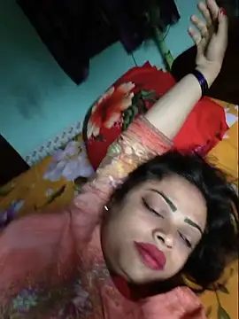Snapshot of Beauty-3 chatting on 18, 7, 2026 Beauty-3 online show from 18, 7, 2026