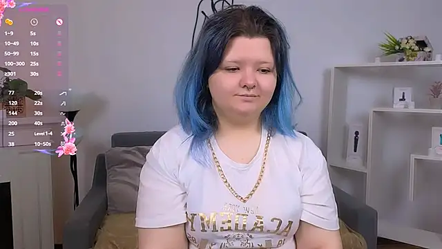 Snapshot of Lunaar_ chatting on 6, 5, 2026 Lunaar online show from 6, 5, 2026