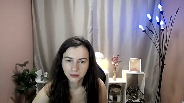 Snapshot of MistyBree chatting on 11, 7, 2026 MistyBree online show from 11, 7, 2026