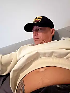 DoggiiDick online show from 1, 3, 2026