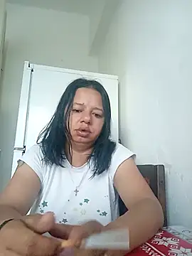 Snapshot of roxana_e43 chatting on 29, 5, 2026 roxana e43 online show from 29, 5, 2026