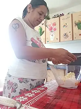 roxana e43 online show from 10, 6, 2026
