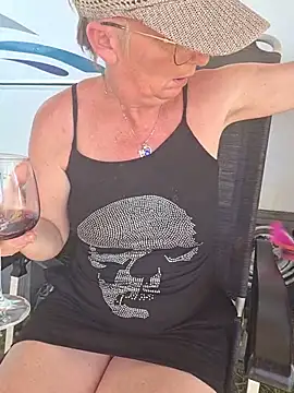 lescoquinsdu40 online show from 23, 5, 2026