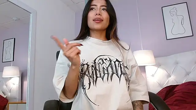 Snapshot of Cataleyaa23 chatting on 8, 6, 2026 Cataleyaa23 online show from 8, 6, 2026