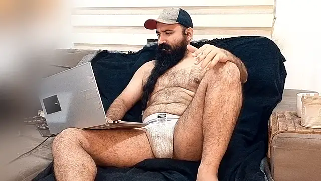 Snapshot of Barba_Negra_Fumador chatting on 15, 7, 2026 Barba Negra Fumador online show from 15, 7, 2026