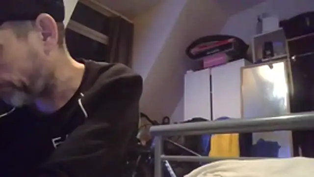 DOUBLETROUBLE7773 online show from 2, 3, 2026