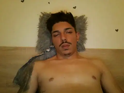 Snapshot of danbig01 chatting on 4, 6, 2026 danbig01 online show from 4, 6, 2026