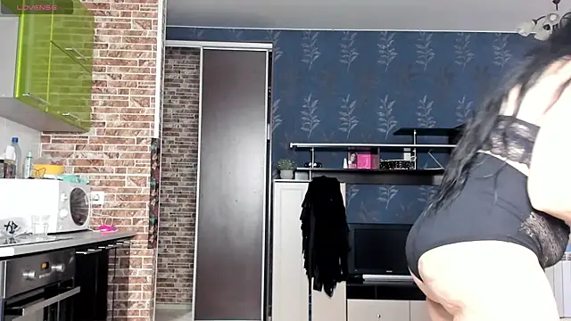 Lucky Milf online show from 28, 5, 2026