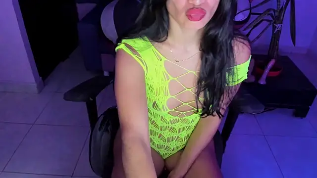 Snapshot of doll_katiuska chatting on 19, 6, 2026 doll katiuska online show from 19, 6, 2026