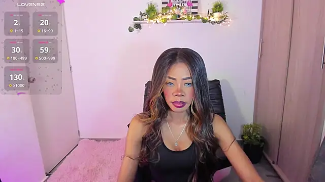 Snapshot of ariabrown23 chatting on 5, 5, 2026 ariabrown23 online show from 5, 5, 2026