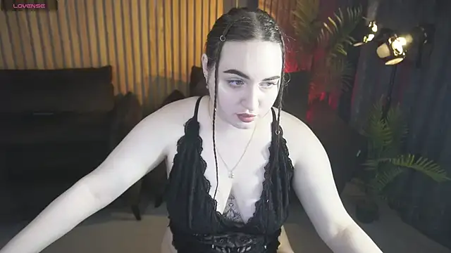 Snapshot of RapunzelAngel chatting on 7, 5, 2026 RapunzelAngel online show from 7, 5, 2026