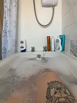 BeeMay22 online show from 15, 3, 2026