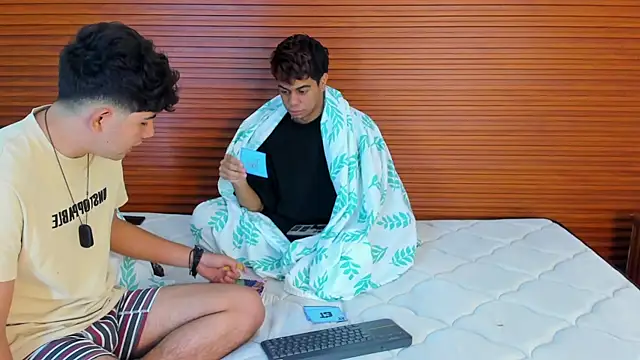 peakk twiinns online show from 1, 4, 2026