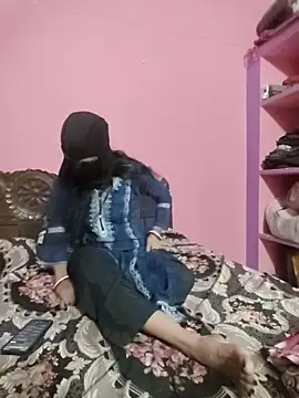 Couple hot999 online show from 9, 3, 2026