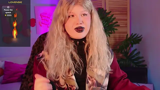 LilithNlsn online show from 10, 4, 2026