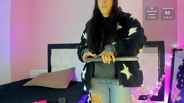 Emily Roussee online show from 9, 5, 2026