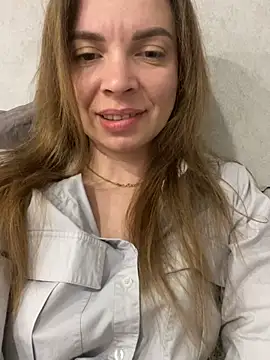 Snapshot of Luna2547 chatting on 12, 3, 2026 Luna2547 online show from 12, 3, 2026
