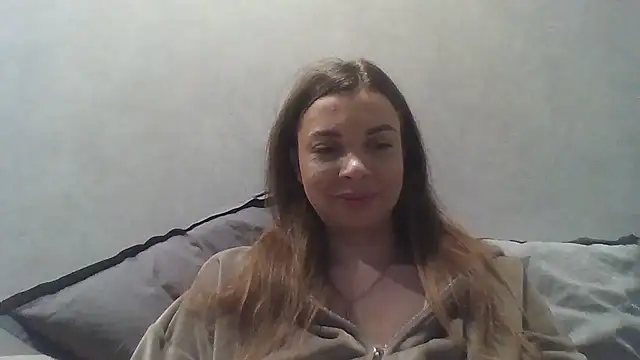 Snapshot of Luna2547 chatting on 18, 3, 2026 Luna2547 online show from 18, 3, 2026