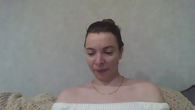 Snapshot of Luna2547 chatting on 19, 3, 2026 Luna2547 online show from 19, 3, 2026