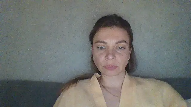 Snapshot of Luna2547 chatting on 7, 4, 2026 Luna2547 online show from 7, 4, 2026