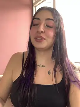 Snapshot of Morgana_Pink chatting on 29, 4, 2026 Morgana Pink online show from 29, 4, 2026