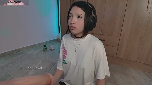 Snapshot of ling_meow chatting on 14, 6, 2026 ling meow online show from 14, 6, 2026