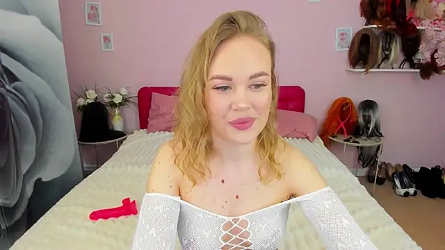 HannahWillow online show from 4, 4, 2026