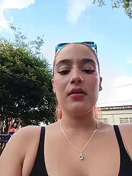 isabella ferrer99 online show from 17, 4, 2026