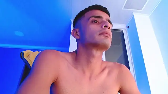 Snapshot of Bad_Boy_Carter69 chatting on 27, 5, 2026 Bad Boy Carter69 online show from 27, 5, 2026