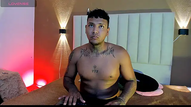 Snapshot of Axell_king07 chatting on 15, 5, 2026 Axell king07 online show from 15, 5, 2026