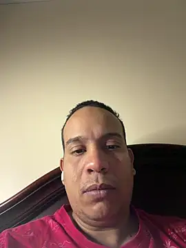 Snapshot of latinocaliente94 chatting on 3, 3, 2026 latinocaliente94 online show from 3, 3, 2026