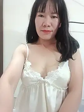 Bondgirl 9 online show from 28, 7, 2026