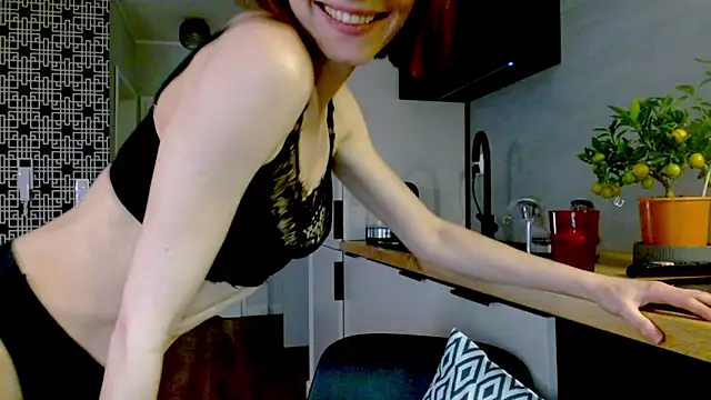 Snapshot of misssweet chatting on 8, 5, 2026 misssweet online show from 8, 5, 2026