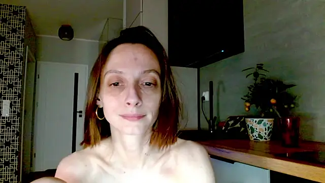 Snapshot of misssweet chatting on 18, 6, 2026 misssweet online show from 18, 6, 2026