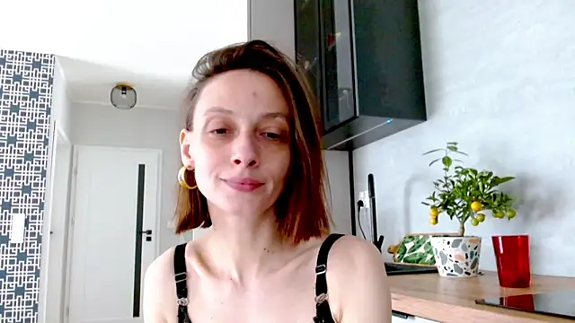 Snapshot of misssweet chatting on 19, 6, 2026 misssweet online show from 19, 6, 2026