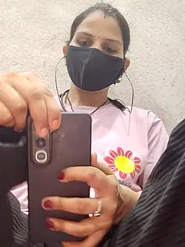 lovelypooja93 online show from 4, 8, 2026
