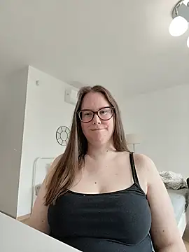 CelineThompson online show from 16, 5, 2026