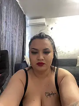 julietalovee online show from 25, 3, 2026