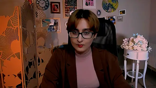 LixeLuna online show from 8, 4, 2026