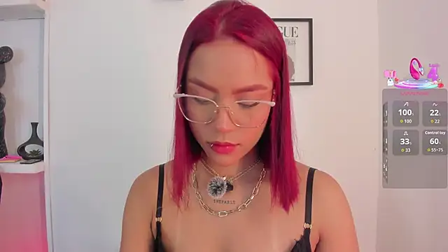 Im Scarlett  online show from 7, 3, 2026