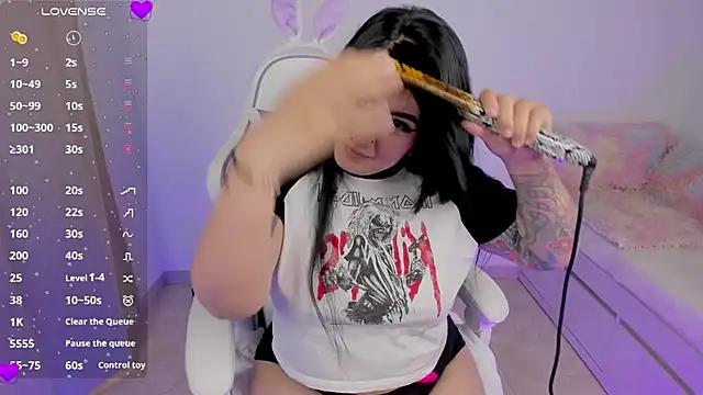 heeyy kitty online show from 24, 4, 2026