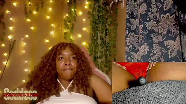Snapshot of Goddess_MercedesRedd chatting on 10, 7, 2026 Goddess MercedesRedd online show from 10, 7, 2026