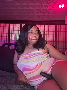 Snapshot of Goddess_MercedesRedd chatting on 17, 7, 2026 Goddess MercedesRedd online show from 17, 7, 2026