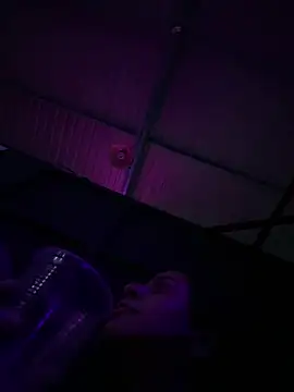 Geovana blan online show from 11, 4, 2026