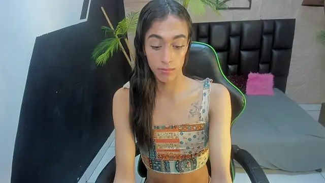 Snapshot of Epril_Zoyert chatting on 7, 6, 2026 Epril Zoyert online show from 7, 6, 2026