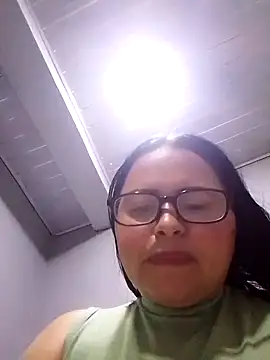 Snapshot of violetapeeveet chatting on 21, 3, 2026 violetapeeveet online show from 21, 3, 2026