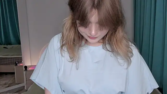 Snapshot of JennyHardy chatting on 26, 7, 2026 JennyHardy online show from 26, 7, 2026