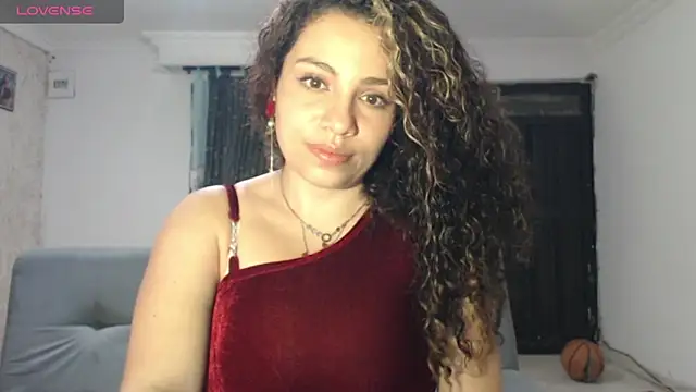 Snapshot of melany_montenegro chatting on 10, 5, 2026 melany montenegro online show from 10, 5, 2026