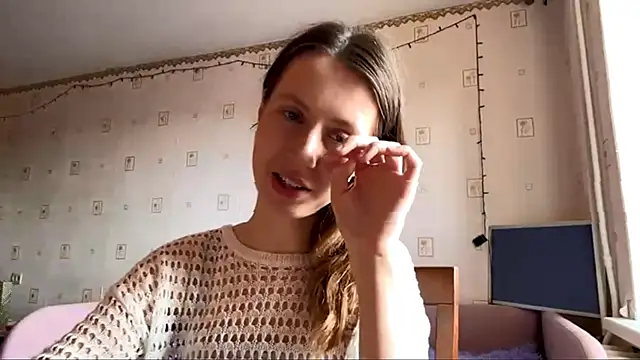 AlesiaGurevich online show from 10, 7, 2026